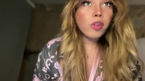 alexa your one and only queen online show from 1, 7, 2026