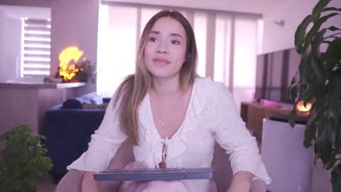 Snapshot of sweetann08 chatting on 21, 10, 2025 Camila online show from 21, 10, 2025