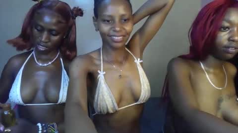 Snapshot of sweetbaby_30 chatting on 6, 4, 2026 Sweetbaby 30 online show from 6, 4, 2026