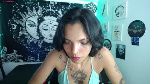 sweetbitter_ online show from 16, 12, 2024