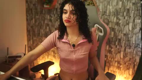 Salom independent model online show from 11, 6, 2026