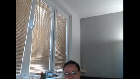 Sweetboobs85h online show from 25, 6, 2026