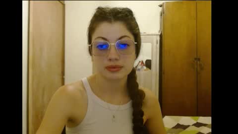 Snapshot of sweetcalm_ chatting on 4, 3, 2026 sweetcalm_ online show from 4, 3, 2026