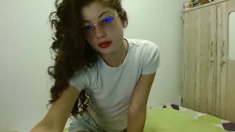 sweetcalm_ online show from 20, 7, 2026