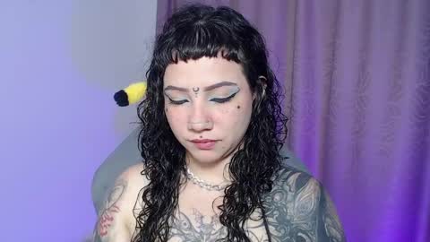       Independent model online show from 28, 5, 2026