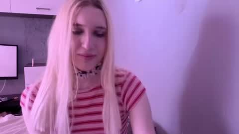 sweetcrystalll online show from 21, 6, 2026