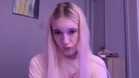 sweetcrystalll online show from 30, 6, 2026
