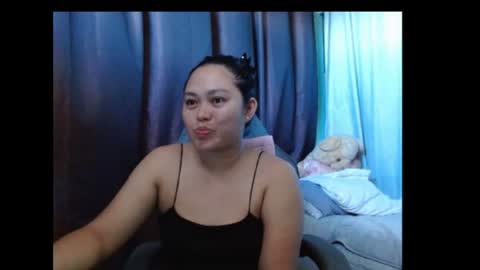 Snapshot of sweetdemurelady chatting on 7, 6, 2026 Lynn online show from 7, 6, 2026