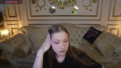 Snapshot of sweetdesiree_ chatting on 3, 12, 2025 Amelia online show from 3, 12, 2025