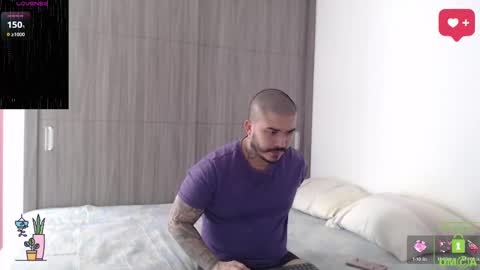 Snapshot of sweetdesires_ chatting on 28, 9, 2025 online show from 28, 9, 2025