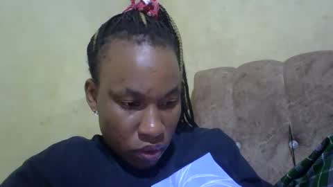 sweetdiva2012 online show from 4, 12, 2024