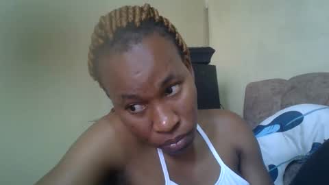 sweetdiva2012 online show from 17, 9, 2025