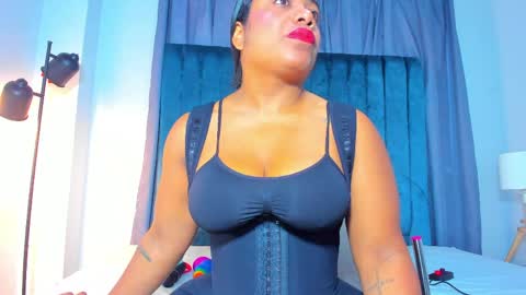 Mia online show from 5, 5, 2026