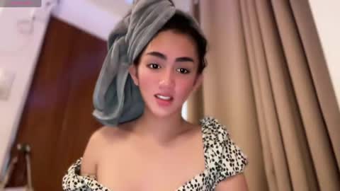 Snapshot of sweetestmallow chatting on 12, 3, 2025 mallow online show from 12, 3, 2025