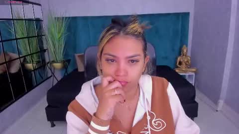Snapshot of sweetfabianaxl chatting on 7, 7, 2026 Fabiana online show from 7, 7, 2026