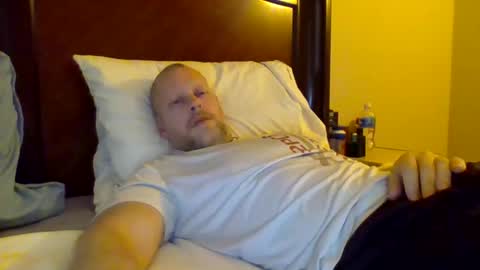 Snapshot of sweetg233 chatting on 25, 1, 2025 sweetg233 online show from 25, 1, 2025