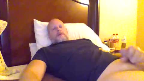 Snapshot of sweetg233 chatting on 14, 11, 2025 sweetg233 online show from 14, 11, 2025