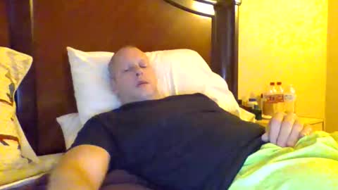 Snapshot of sweetg233 chatting on 16, 11, 2025 sweetg233 online show from 16, 11, 2025