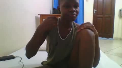 Snapshot of sweetgal2025 chatting on 5, 1, 2026 EUNICE online show from 5, 1, 2026