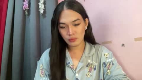 sweetgirl_rhainexxx online show from 18, 3, 2026
