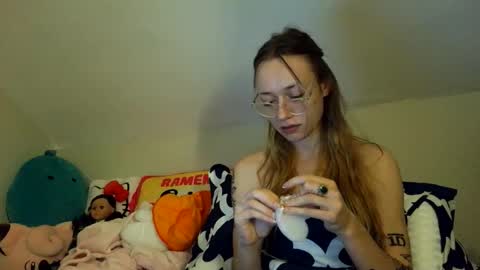 sweetgirlls online show from 28, 4, 2026