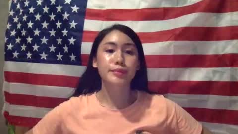 Snapshot of sweetgirllucy24xx chatting on 15, 2, 2026 sweetgirllucy24xx online show from 15, 2, 2026