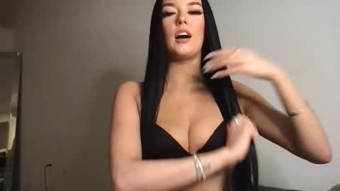 Gracie  online show from 18, 11, 2025