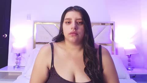 Snapshot of sweethelll chatting on 4, 12, 2025 Lili online show from 4, 12, 2025