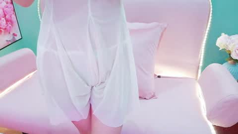 Snapshot of sweetie_bae99 chatting on 10, 7, 2026 sweetie_bae99 online show from 10, 7, 2026