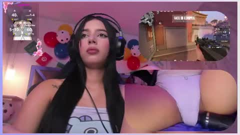 Snapshot of sweetie_cloe chatting on 12, 6, 2026 sweetie_cloe online show from 12, 6, 2026