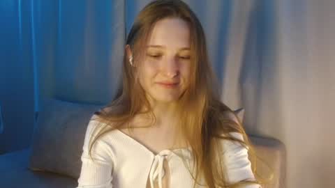 Snapshot of sweetie_lover chatting on 20, 12, 2024 Annie online show from 20, 12, 2024