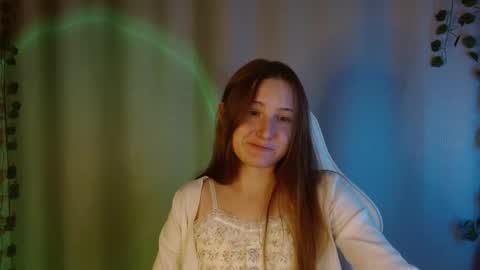 Snapshot of sweetie_lover chatting on 2, 10, 2025 Annie online show from 2, 10, 2025