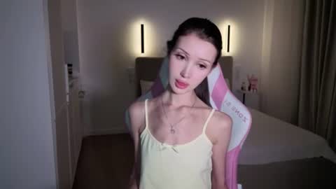 bratty gf online show from 26, 7, 2026