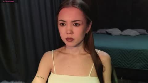 sweetieee_kira online show from 23, 4, 2026