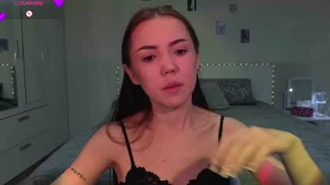 sweetieee_kira online show from 11, 6, 2026