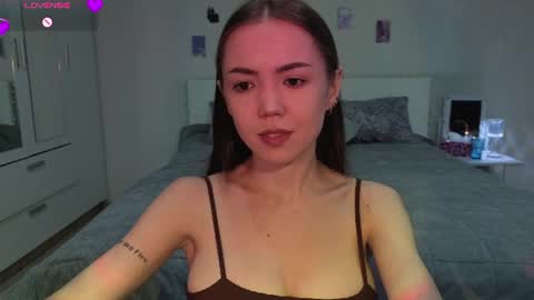 sweetieee_kira online show from 24, 7, 2026