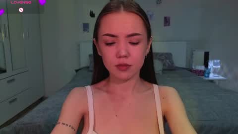 sweetieee_kira online show from 27, 7, 2026