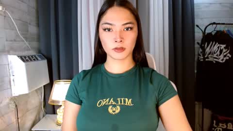 Snapshot of sweetiefox1 chatting on 7, 11, 2025 sweetiefox1 online show from 7, 11, 2025