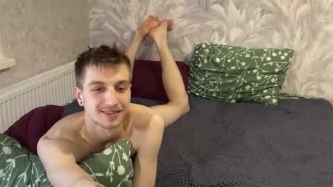 Snapshot of sweetiepipe chatting on 10, 6, 2026 Welcome to our room We are Renata21 and Bogdan 24 online show from 10, 6, 2026