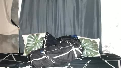 sweetiestkylie online show from 22, 12, 2025