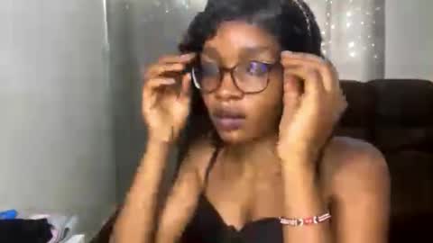 sweetivy645263 online show from 1, 3, 2026