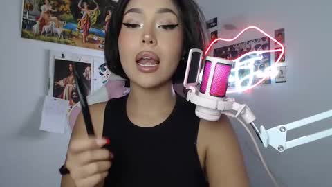 SweetJess online show from 5, 3, 2025