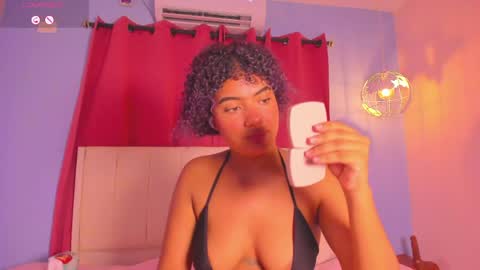 Snapshot of sweetkimmie_ chatting on 3, 6, 2026 Isabel online show from 3, 6, 2026