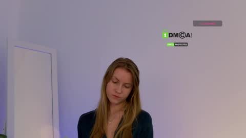 SweetKira1 online show from 27, 4, 2026