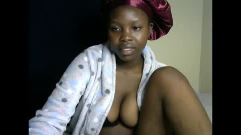 Snapshot of sweetkirrie chatting on 17, 5, 2026 sweetkirrie online show from 17, 5, 2026