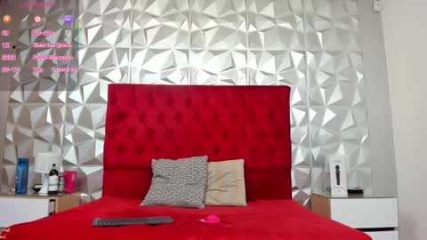 Snapshot of sweetlauren19 chatting on 31, 5, 2026 Lauren online show from 31, 5, 2026