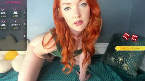 Snapshot of sweetlikestrawberrywine chatting on 28, 5, 2026 Strawberry Wine online show from 28, 5, 2026