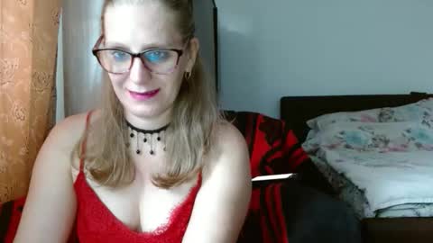 sweetmayaxoxo online show from 28, 10, 2025
