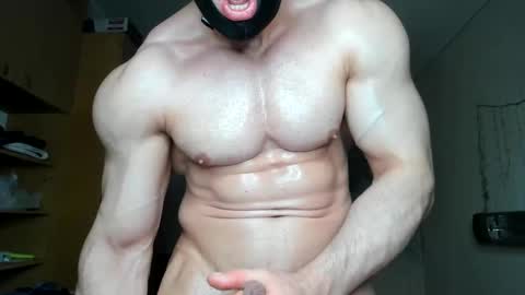 Snapshot of sweetmuscles_boy chatting on 9, 3, 2025 Lorenzo online show from 9, 3, 2025