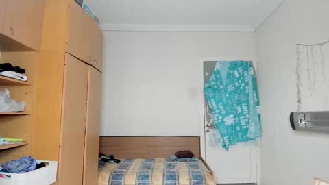 Snapshot of sweetmuscles_boy chatting on 10, 3, 2025 Lorenzo online show from 10, 3, 2025